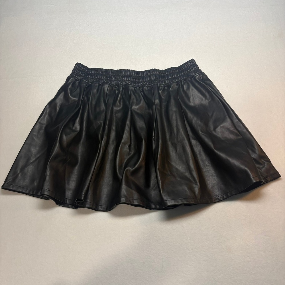 Papaya Faux Leather Skater Mini Skirt Large Black Elastic Waist BT2113